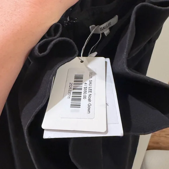 Sau lee Noah gown in black - Picture 5 of 5